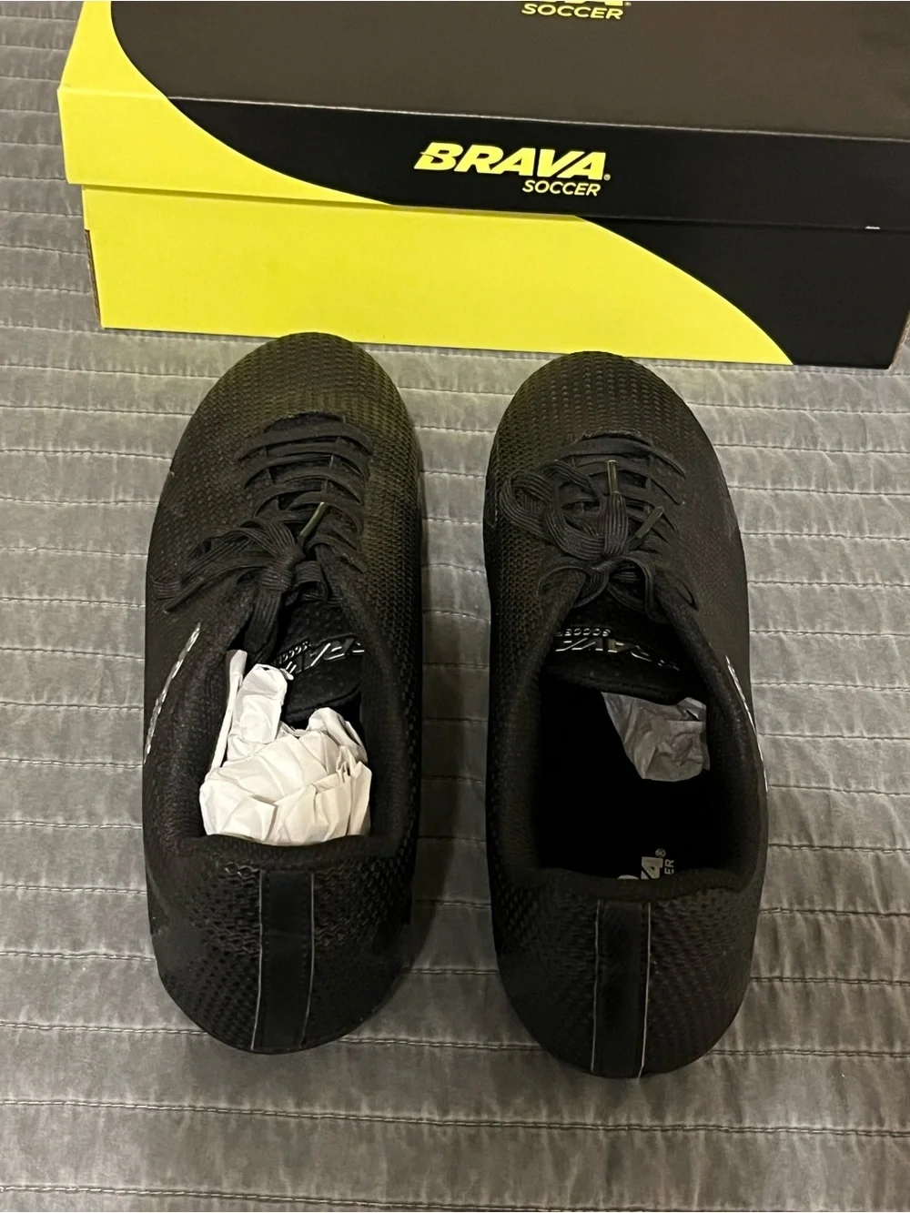 BRAVA Soccer Adult Super Goal Cleats - Picture 2 of 13